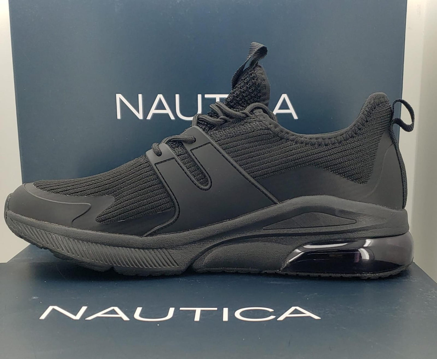 NAUTICA